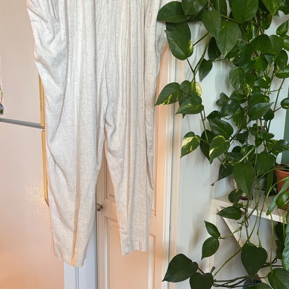 Chic Cream Jumpsuit for Women - Picture 5 of 6